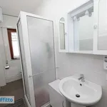 Affitto 3 camera appartamento di 102 m² in Palermo