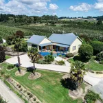 Family lifestyle, close to Mapua with estuary views