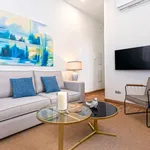 Rent 1 bedroom apartment of 538 m² in Seville