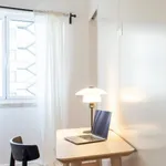 Rent 3 bedroom apartment of 24 m² in Lisbon