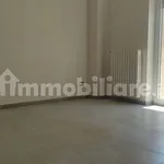 Affitto 3 camera appartamento di 120 m² in Trani