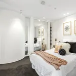 Rent 1 bedroom apartment in Melbourne