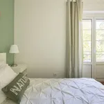 Rent a room in lisbon