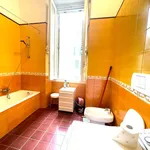 Rent 3 bedroom apartment of 87 m² in Genoa