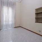 Rent 3 bedroom apartment of 90 m² in Torino