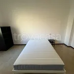 Rent 3 bedroom apartment of 80 m² in Milano