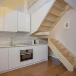 Rent 4 bedroom apartment of 51 m² in Porto