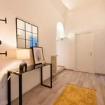 Rent 4 bedroom apartment of 118 m² in Florence