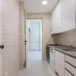 Rent 3 bedroom apartment in porto