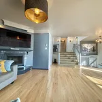 Appartement de 1496 m² avec 8 chambre(s) en location à Val-des-Monts