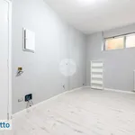 Affitto 4 camera appartamento di 90 m² in Rome