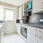 Rent 3 bedroom flat in Yorkshire And The Humber