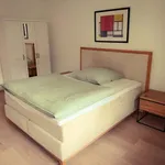 Rent a room of 100 m² in Frankfurt am Main