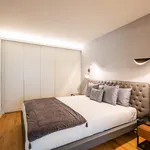 Rent 1 bedroom apartment of 55 m² in Porto