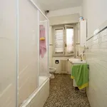 Rent a room of 140 m² in milan