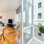 Rent 2 bedroom apartment of 1076 m² in Lisbon