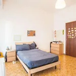 Rent a room of 120 m² in rome