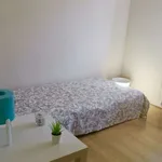 Rent a room of 60 m² in barcelona