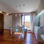 Alquilo 3 dormitorio apartamento de 144 m² en Valencia