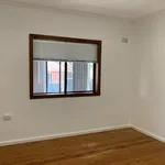 Rent 3 bedroom apartment in Warrawong