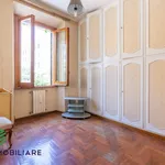 Rent 9 bedroom apartment of 200 m² in Roma