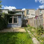 Rent 3 bedroom house in Wales