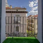 Rent a room of 125 m² in madrid