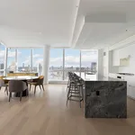 Rent 3 bedroom apartment of 258 m² in New York