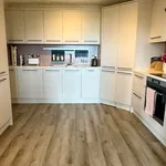 Rent 3 bedroom apartment in South East England