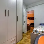 Rent 3 bedroom apartment in Barcelona