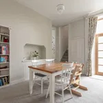 Rent 5 bedroom house in Scotland