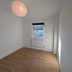 Rent 3 bedroom flat in Bangor