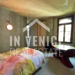 Rent 4 bedroom apartment of 97 m² in Venice