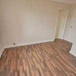 Rent 3 bedroom house in Wakefield