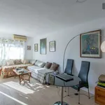 Rent a room of 90 m² in valencia