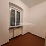 Rent 4 bedroom apartment of 80 m² in Genoa