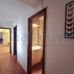 Rent 4 bedroom apartment of 2 m² in Oradea