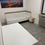 Miete 4 Schlafzimmer wohnung von 105 m² in Leonberg