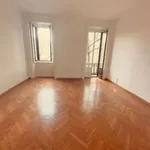 Rent 4 bedroom apartment of 100 m² in Milan