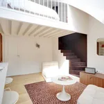 Rent 1 bedroom apartment of 431 m² in Paris