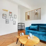 Appartement de 350 m² avec 1 chambre(s) en location à Paris