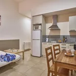 Rent 2 bedroom apartment of 25 m² in Barcelona