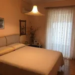 Rent 3 bedroom apartment of 125 m² in Γλυφάδα