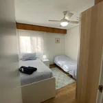 Rent 4 bedroom apartment in Valencia