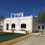 Rent 2 bedroom house of 250 m² in Almancil