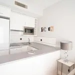 Rent 4 bedroom apartment of 45 m² in Madrid