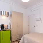 Rent 1 bedroom apartment of 25 m² in Granada']