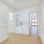 Rent 4 bedroom apartment of 215 m² in Lisbon