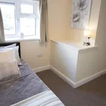 Rent 5 bedroom house in Yorkshire And The Humber