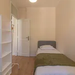 Rent a room in lisbon